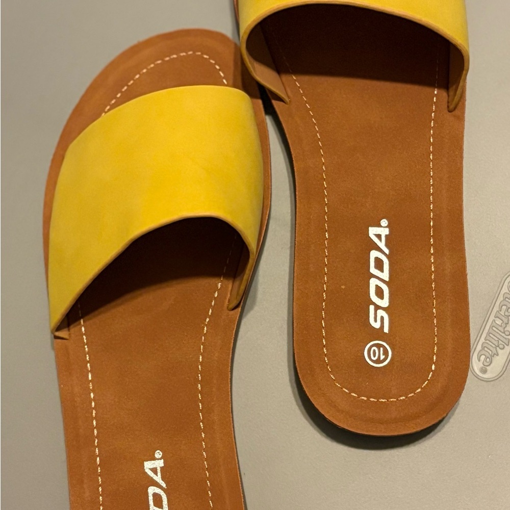 Soda Yellow Brown Slide Sandals